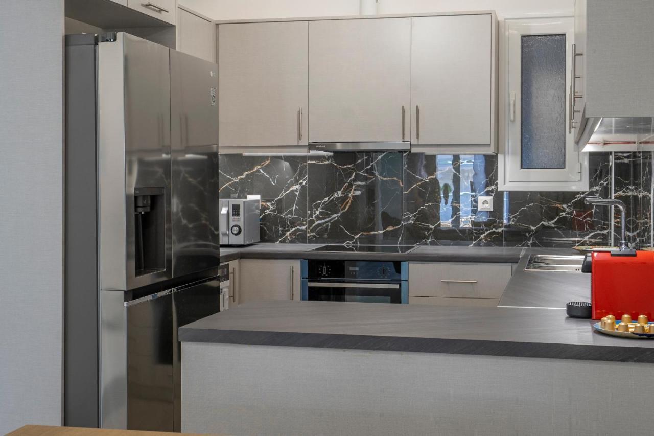 2 Bedroom Condo With Dream Balcony Афіни Екстер'єр фото